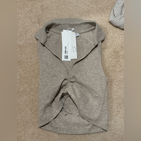 ZARA ruched/cinched collar sleeveless top - Picture 1 of 1